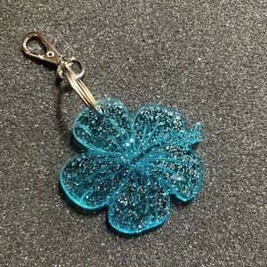 Resin blue flower keychain $10